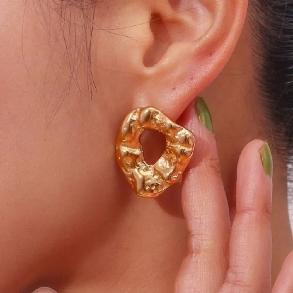 geo stud earring  A218